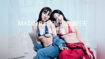 浙江最真实淫乱家庭，在某鱼兼职直播，风韵丈母娘年轻女儿，与女婿老丈人乱伦，女婿和老人在女儿