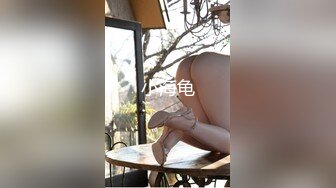 潜入医院厕所偷拍漂亮的美女护士