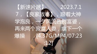 草台班子下乡了这回捡到宝了有几个美女不错呦 (1)