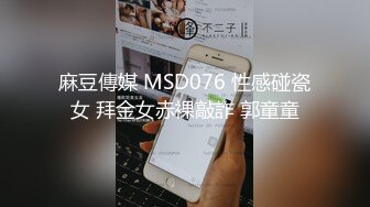 漂亮美女 在厨房准备晚餐 被洋大吊男友上来就开车 无套输出 内射一粉穴精液 小嘴要先吃饱