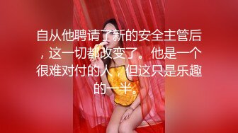   鬼畜双飞大屌哥轮草两女，吞精喝尿电钻玩逼高潮喷水 大鸡巴疯狂抽插干翻两位人妻少妇